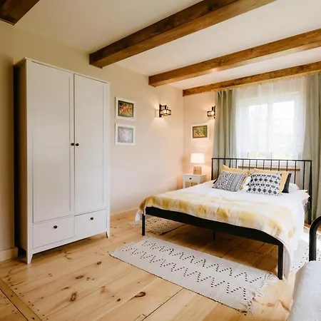 بيت للعطل Piekne Pole *