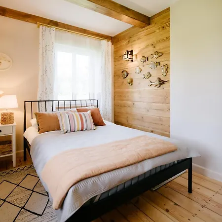 Piekne Pole بيت للعطل